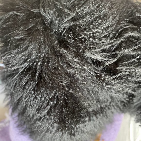 Black Tibeten Sheep Fur Legwarmers - Picture 2 of 3